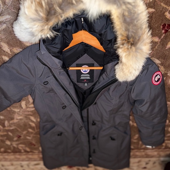 Sleek Grey - Canada Goose - Kensington Parka (Like New) OBO!